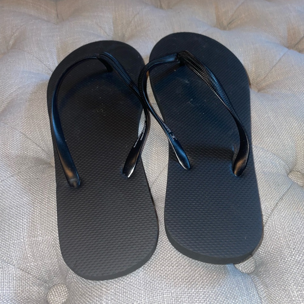 Classic Black Women's Flip Flops